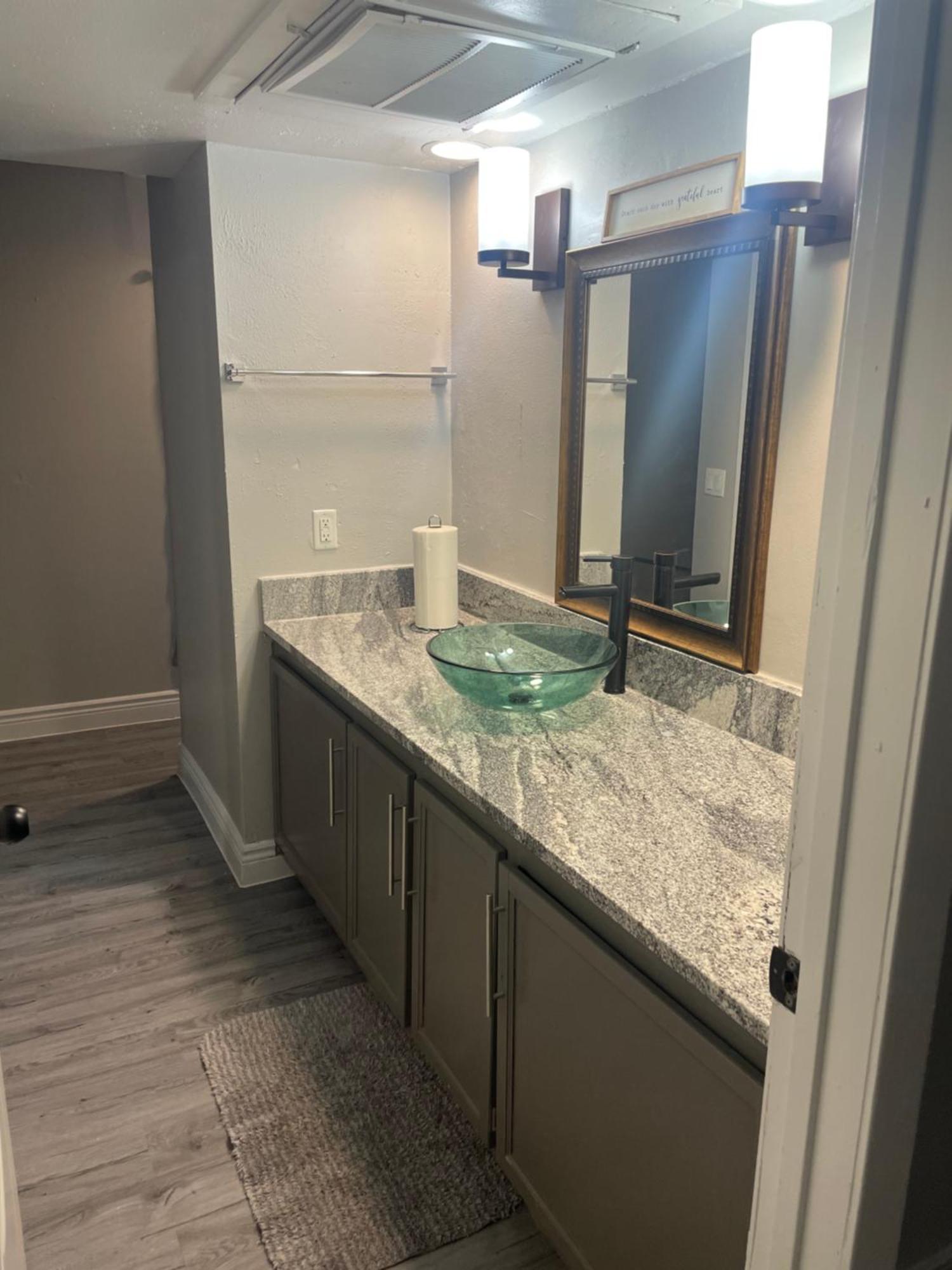 Huge One Bedroom With 2 Queen Size Beds 휴스턴 외부 사진